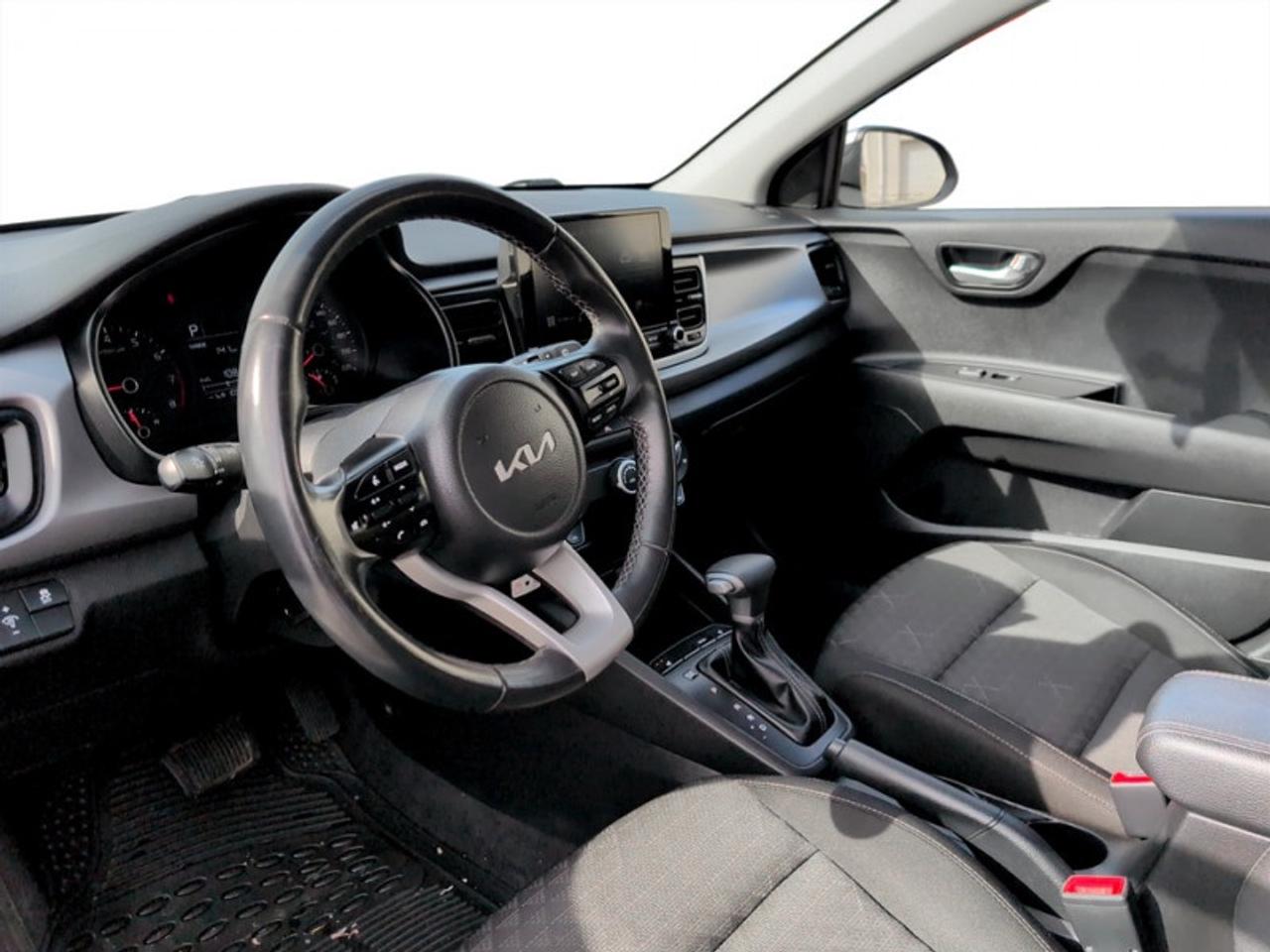 2022 Kia Rio 5-Door LX+  **REAR CAM - HTD SEATS** Photo