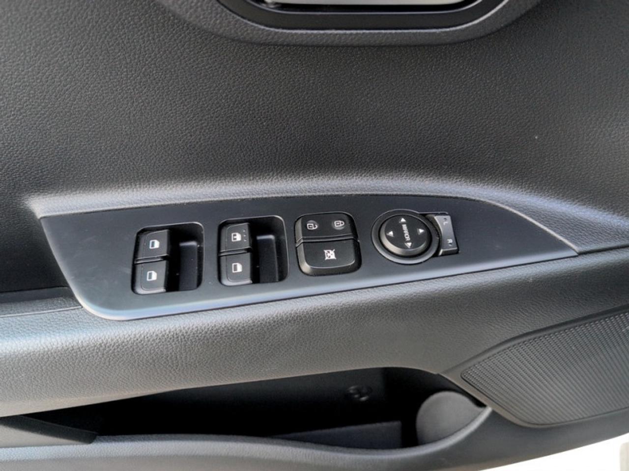 2022 Kia Rio 5-Door LX+  **REAR CAM - HTD SEATS** Photo