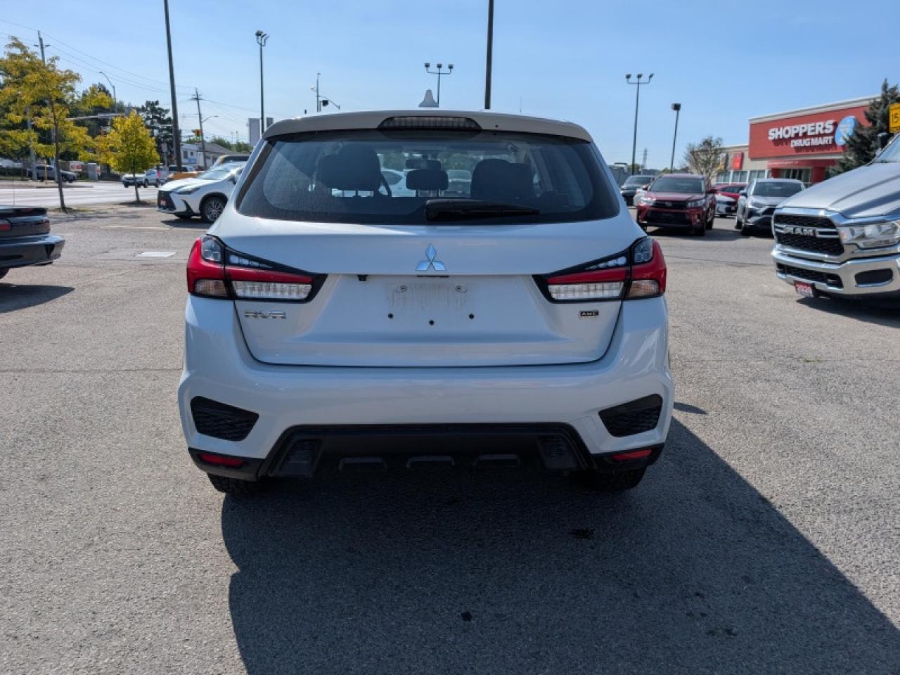 2023 Mitsubishi RVR ES  **HTD SEATS - APPLE CP** Photo