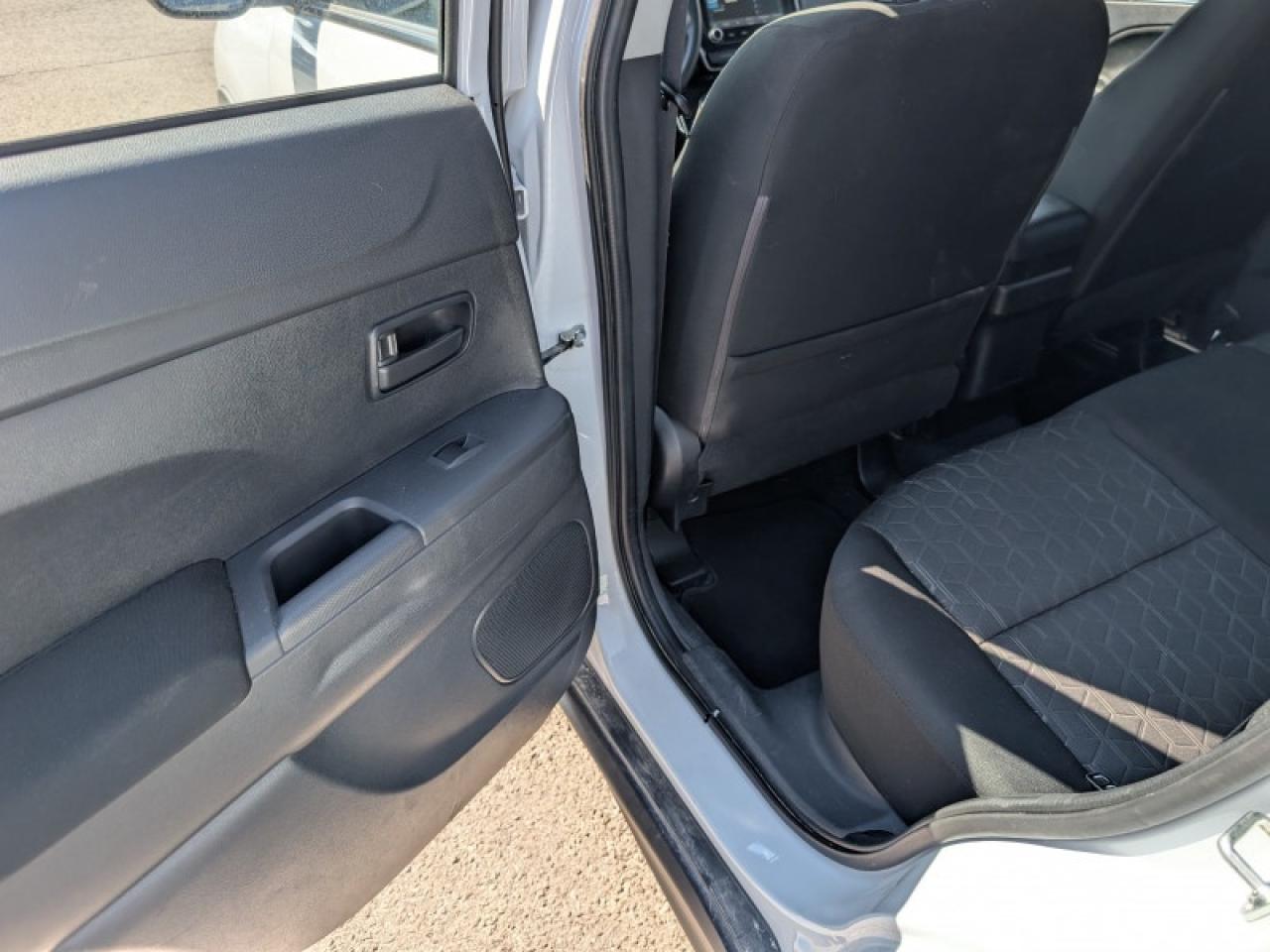 2023 Mitsubishi RVR ES  **HTD SEATS - APPLE CP** Photo