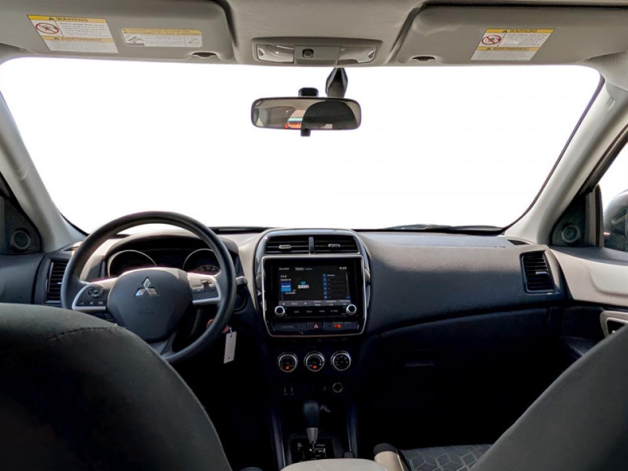 2023 Mitsubishi RVR ES  **HTD SEATS - APPLE CP** Photo