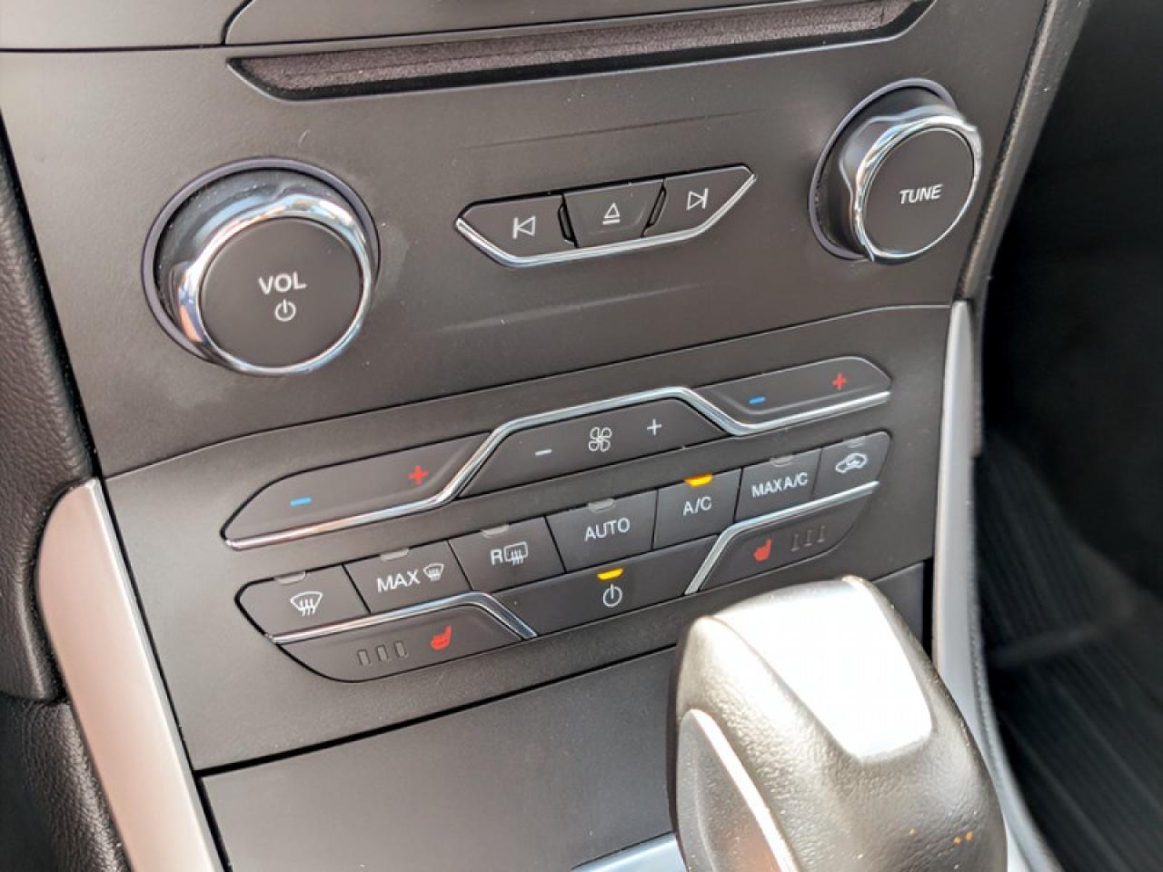 2018 Ford Edge SEL  **CANADIAN TOURING PACKAGE** Photo