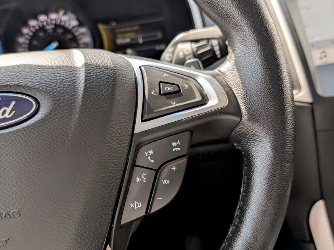 2018 Ford Edge SEL  **CANADIAN TOURING PACKAGE** Photo