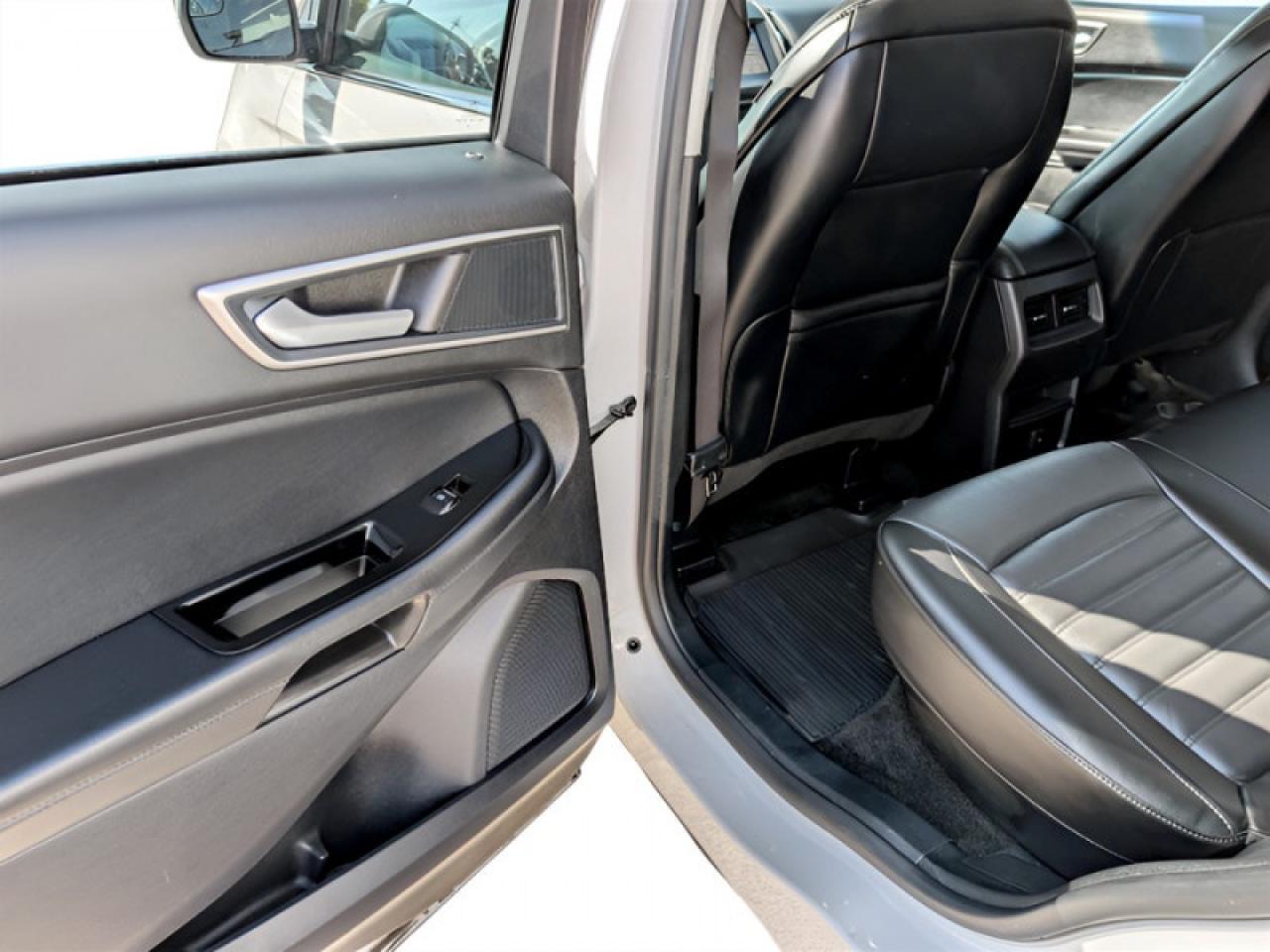 2018 Ford Edge SEL  **CANADIAN TOURING PACKAGE** Photo