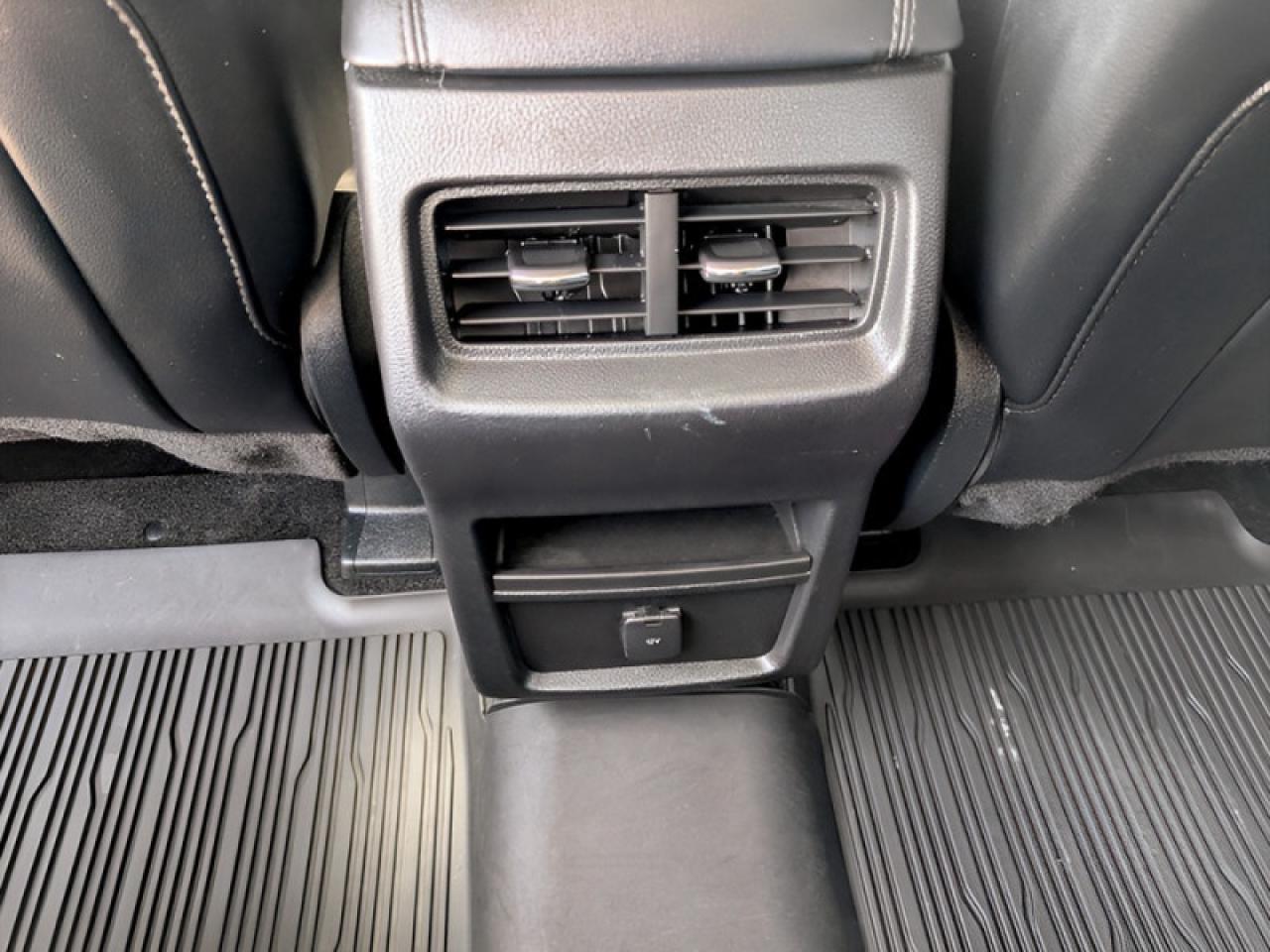 2018 Ford Edge SEL  **CANADIAN TOURING PACKAGE** Photo