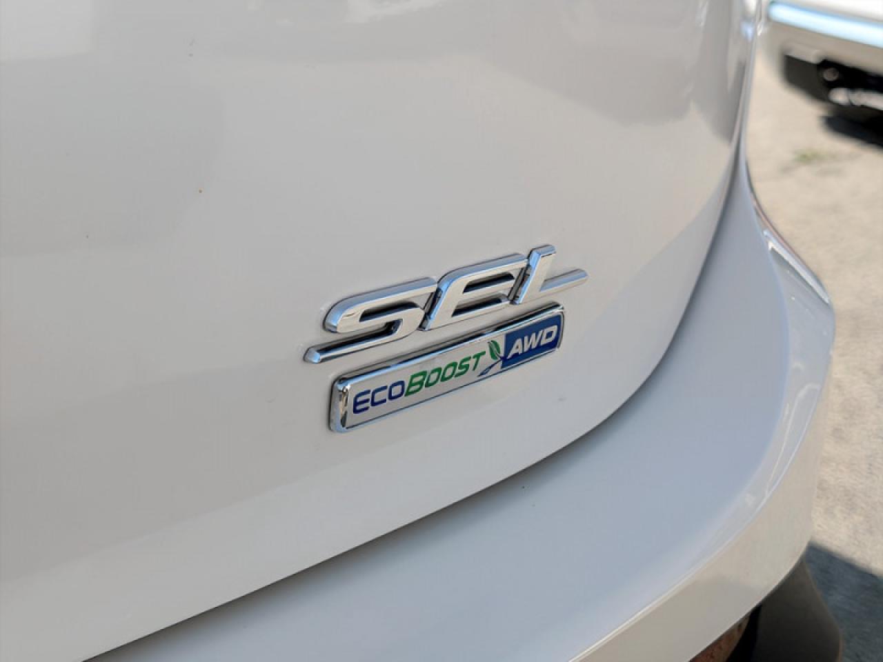 2018 Ford Edge SEL  **CANADIAN TOURING PACKAGE** Photo