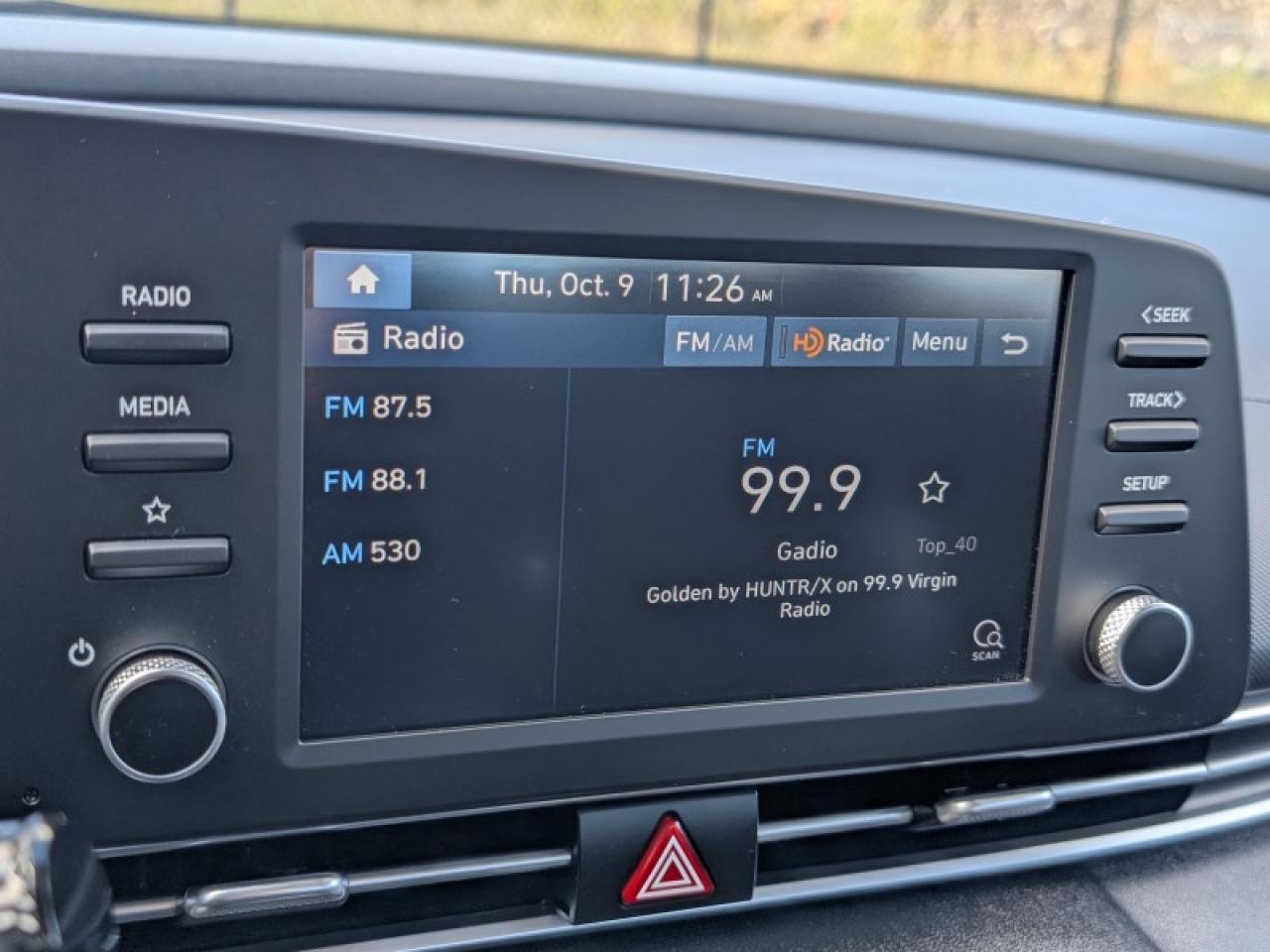 2021 Hyundai Elantra Preferred IVT  **VERY LOW KMS** Photo