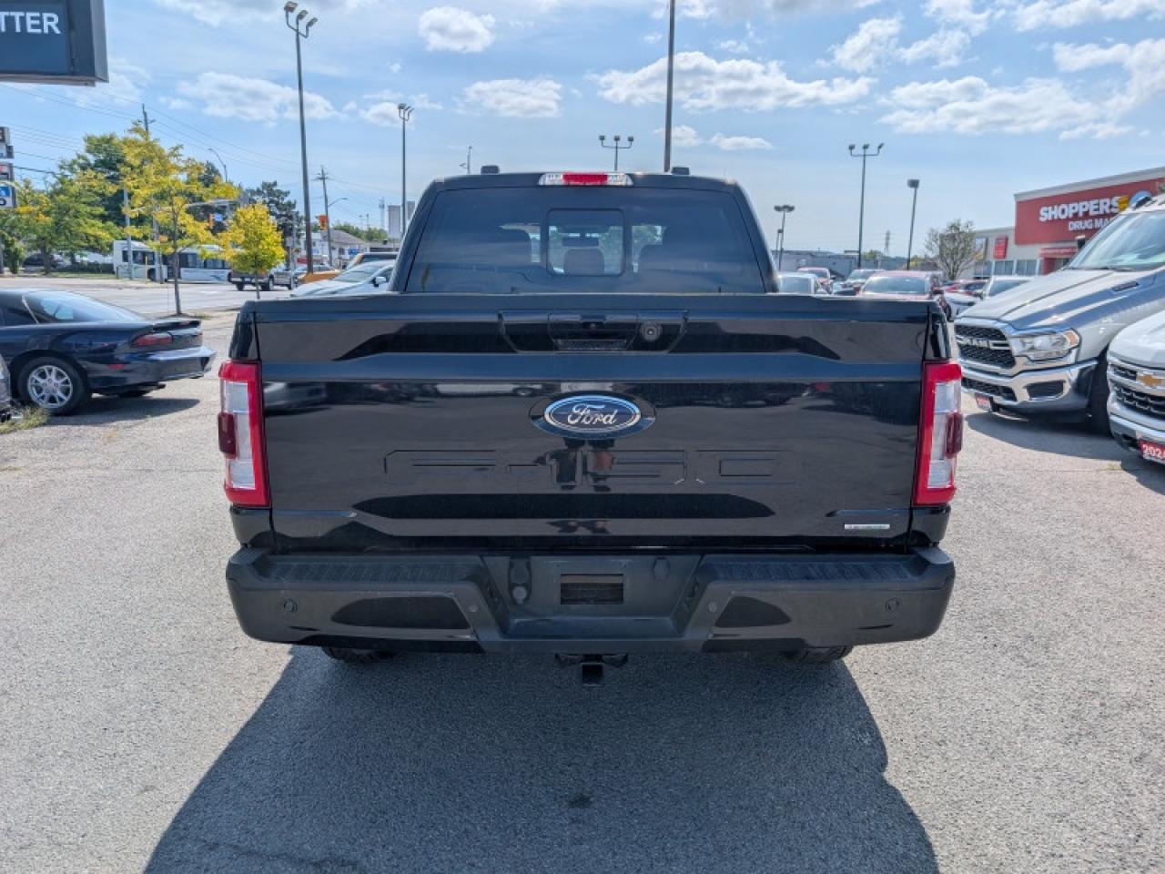 2022 Ford F-150 Lariat  **PANO ROOF - PWR RUNNERS** Photo