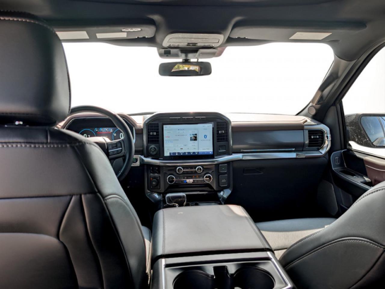 2022 Ford F-150 Lariat  **PANO ROOF - PWR RUNNERS** Photo