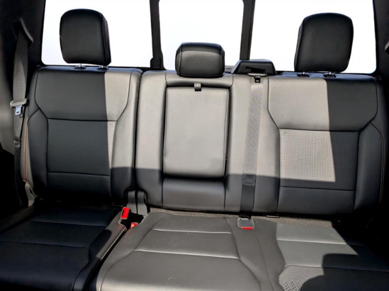 2022 Ford F-150 Lariat  **PANO ROOF - PWR RUNNERS** Photo