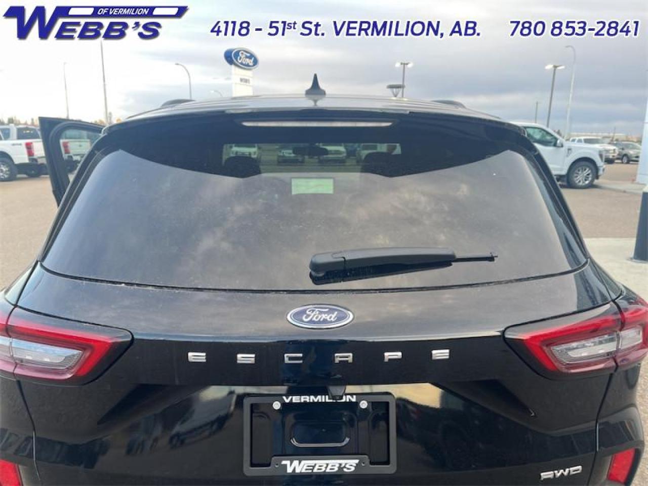 2025 Ford Escape ST-Line Select Photo5