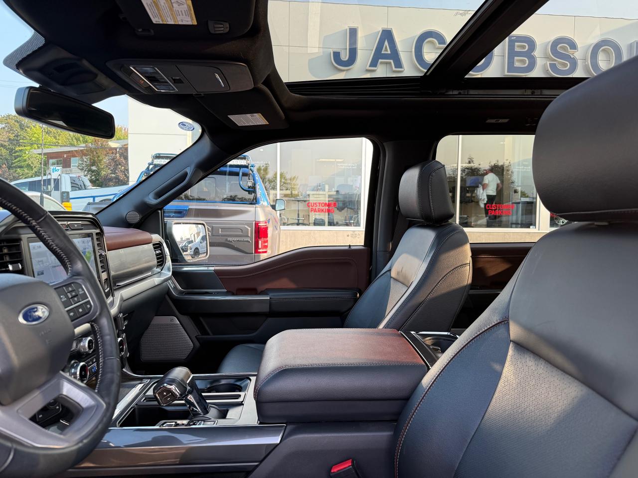 2023 Ford F-150 Lariat Photo5