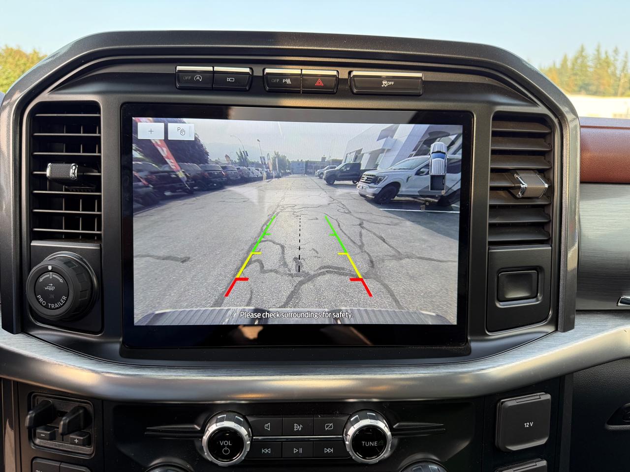 2023 Ford F-150 Lariat Photo5