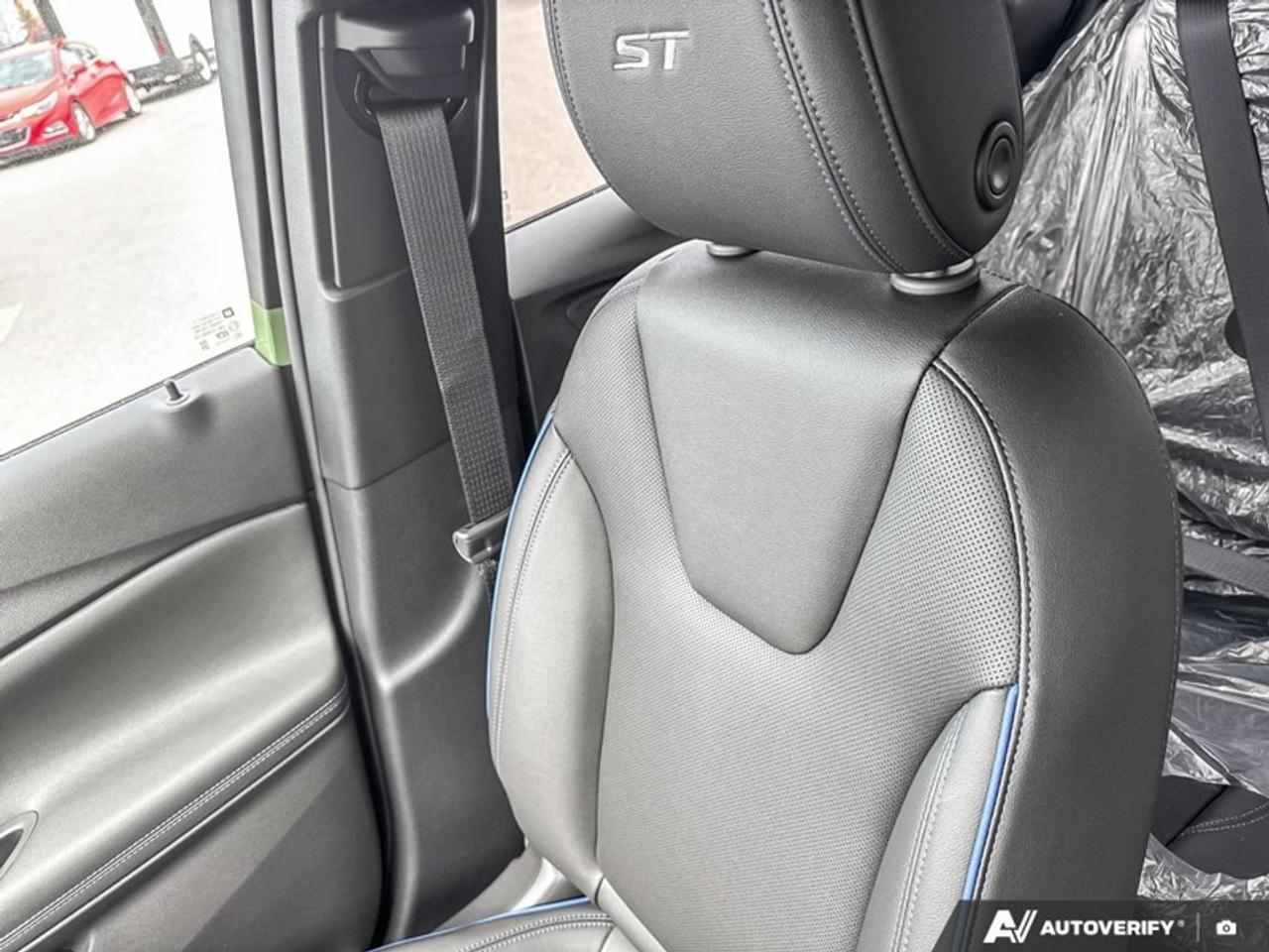 2026 Buick Encore GX Sport Touring Photo