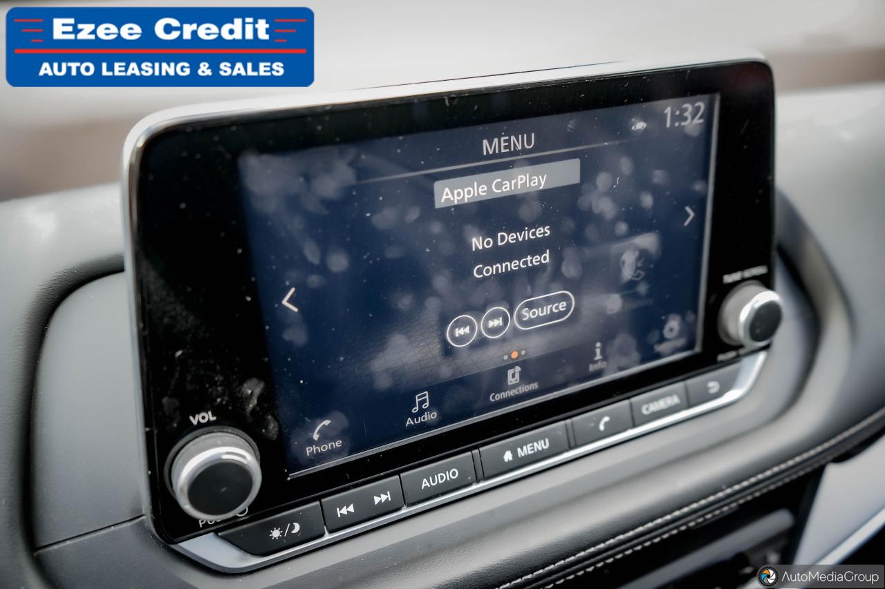 2023 Nissan Rogue SV Photo