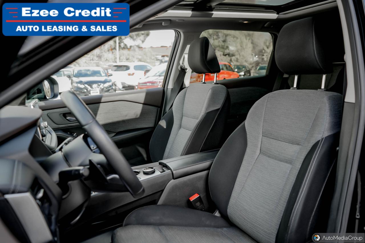 2023 Nissan Rogue SV Photo43