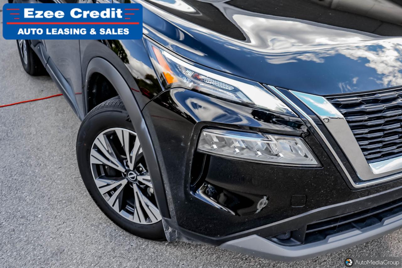 2023 Nissan Rogue SV Photo2