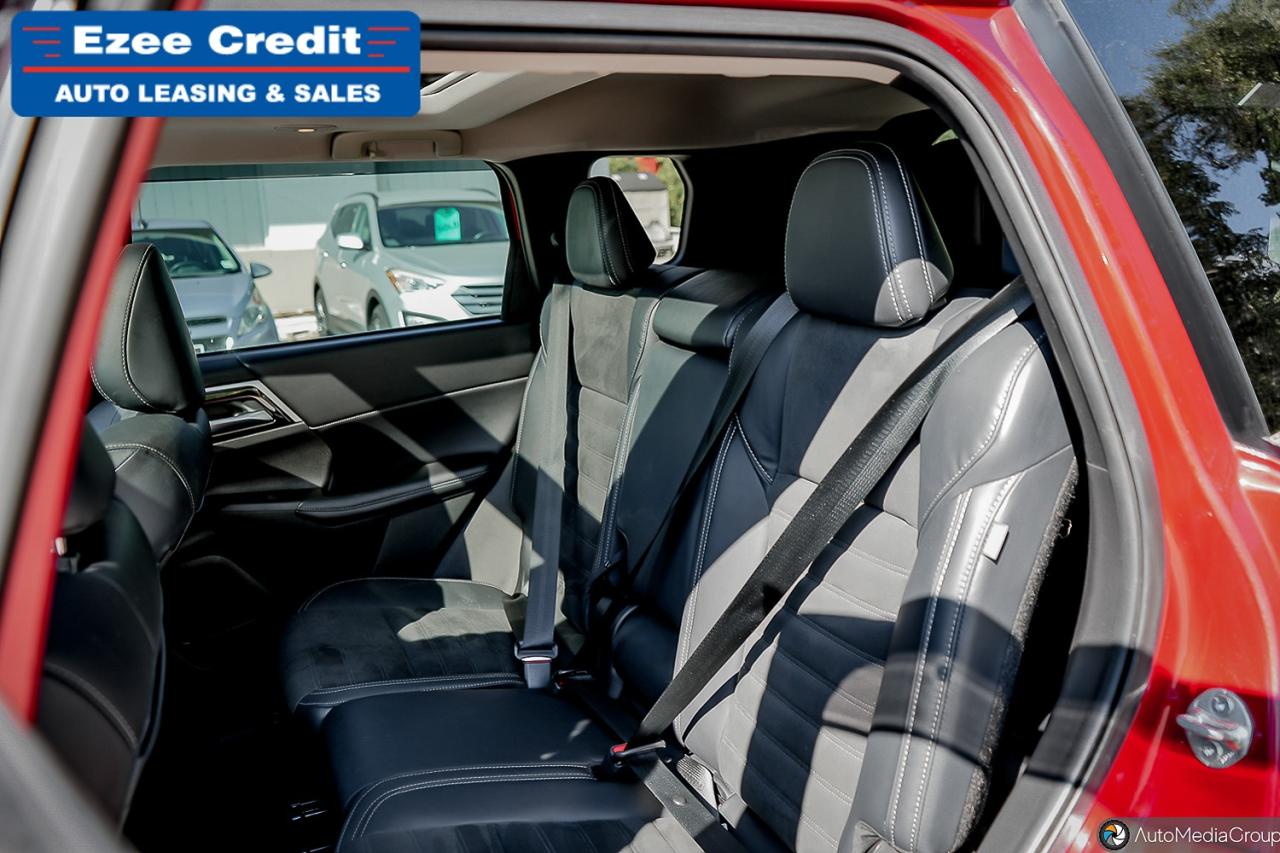 2022 Mitsubishi Outlander LE Photo44