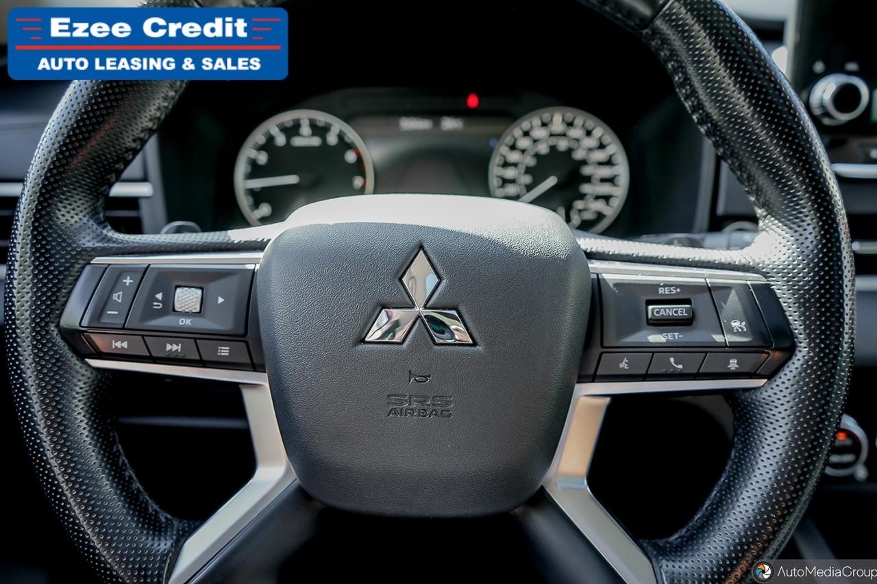 2022 Mitsubishi Outlander LE Photo50