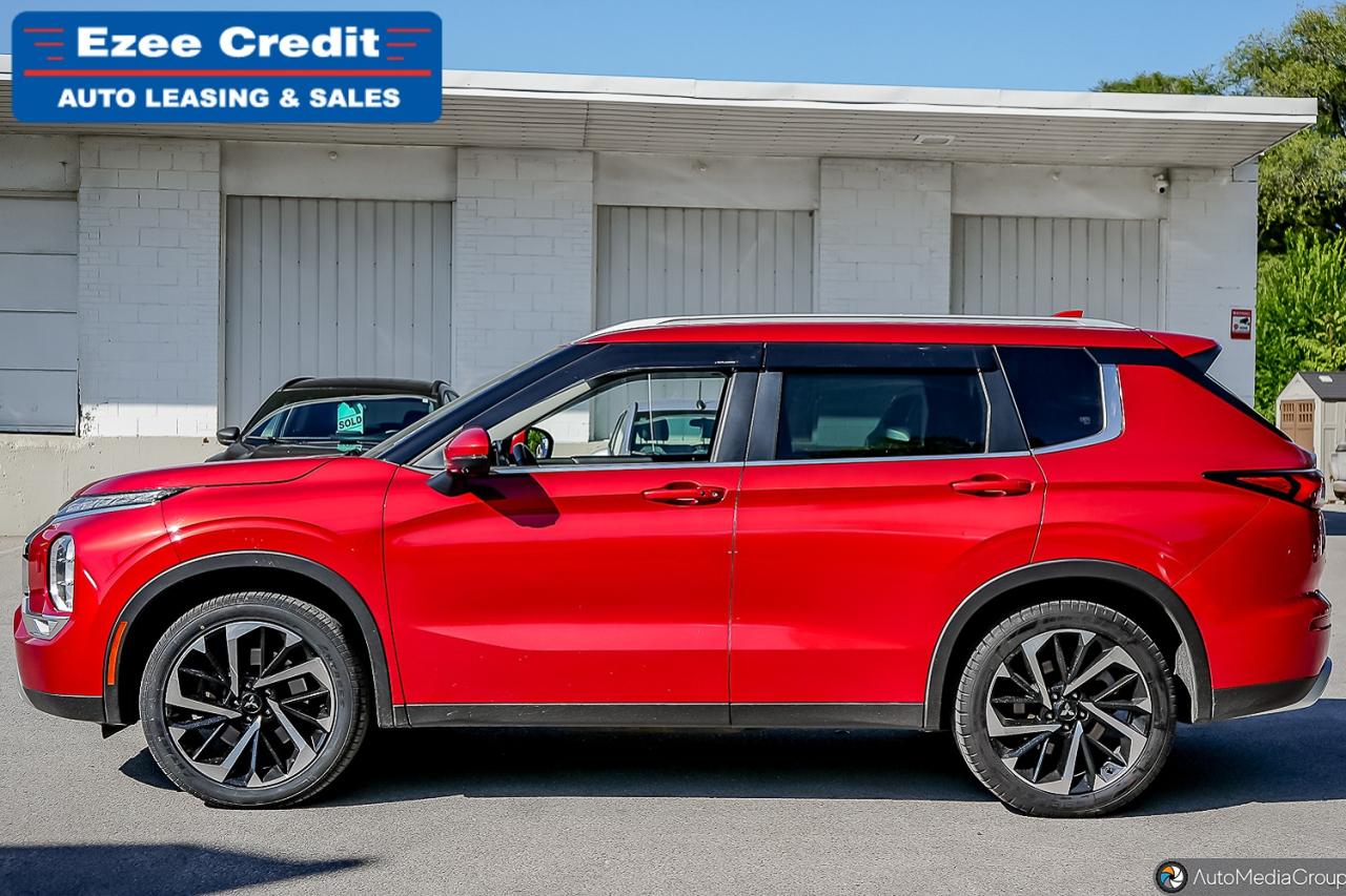 2022 Mitsubishi Outlander LE Photo8