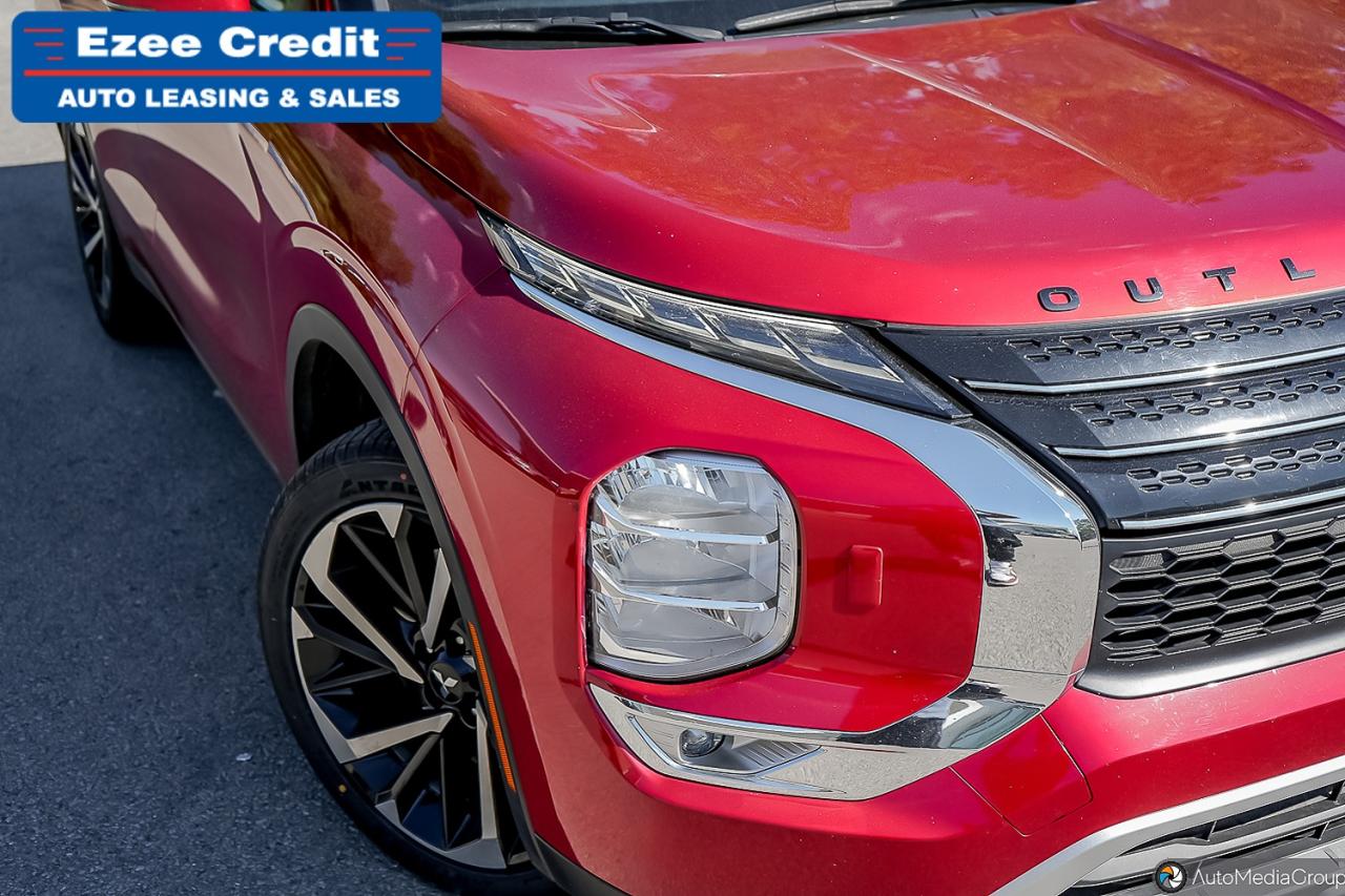 2022 Mitsubishi Outlander LE Photo3