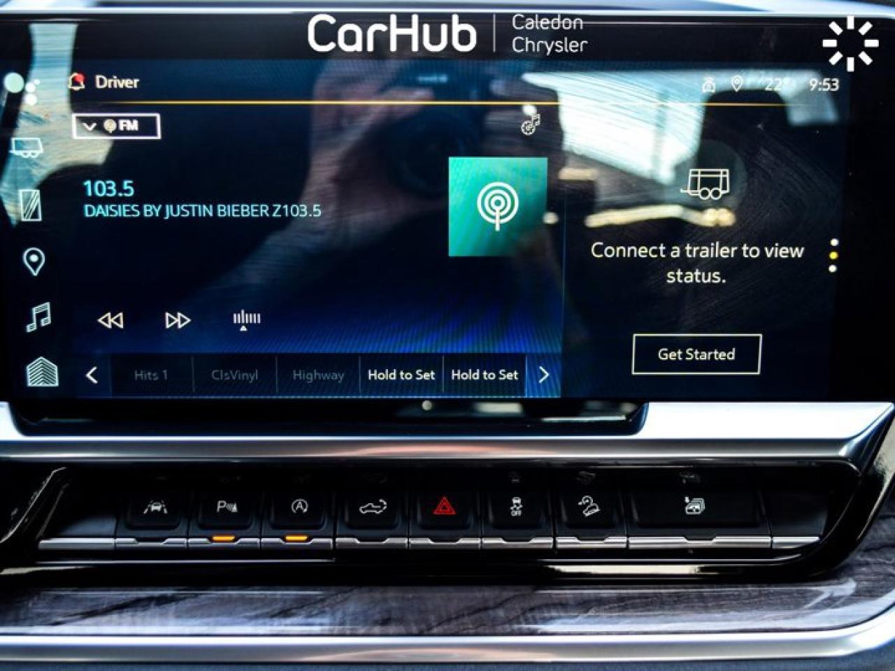 2023 Chevrolet Silverado 1500 LTZ 4WD Crew Cab 147" 5.3L  Leather Seats 13.4"HD Display Lane Assist Photo