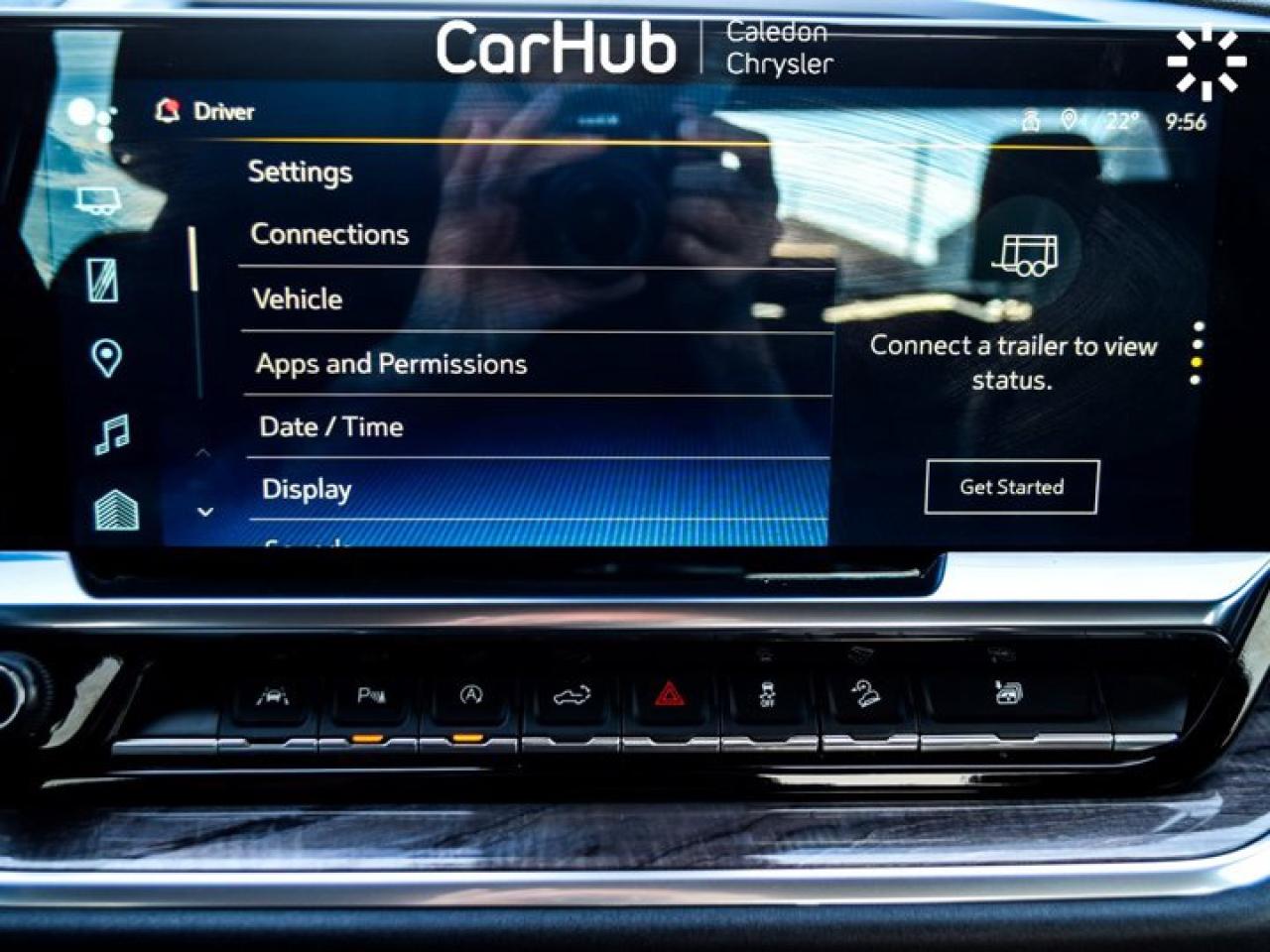 2023 Chevrolet Silverado 1500 LTZ 4WD Crew Cab 147" 5.3L  Leather Seats 13.4"HD Display Lane Assist Photo