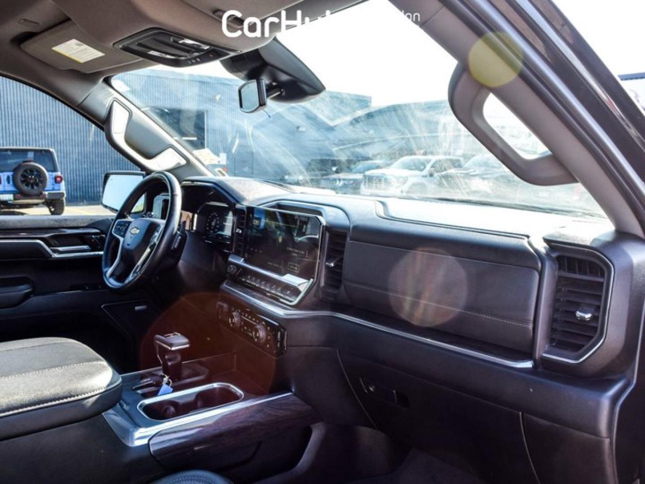 2023 Chevrolet Silverado 1500 LTZ 4WD Crew Cab 147" 5.3L  Leather Seats 13.4"HD Display Lane Assist Photo