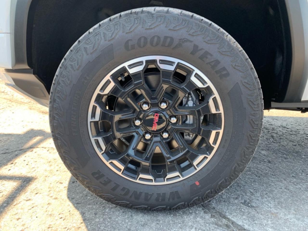 2026 GMC Canyon AT4  - Leather Seats Photo