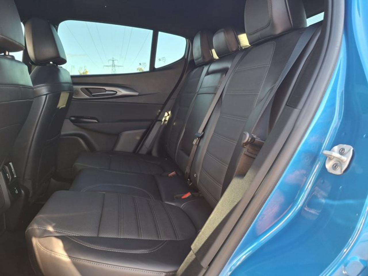 2024 Dodge Hornet R/T Plus | Leather | Sunroof | Tech Pkg | Blacktop Pkg | Photo