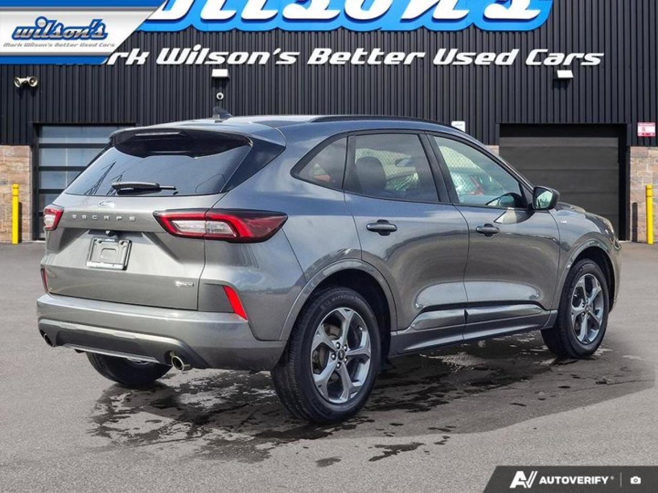 2024 Ford Escape ST-Line Hybrid AWD | Heated Seats + Steering | Remote Start | Split Leather | and More ! Photo