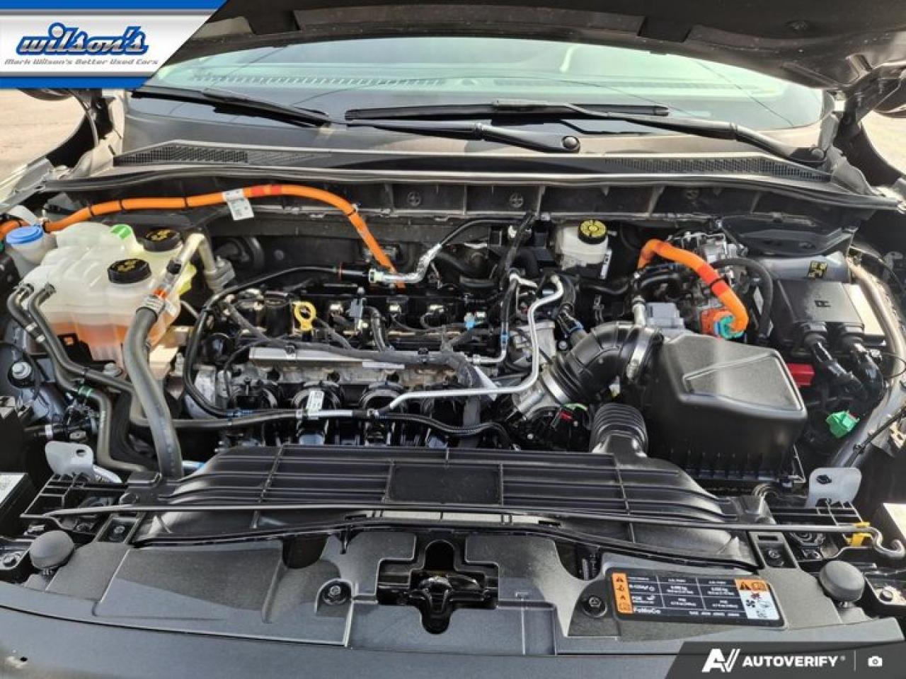 2024 Ford Escape ST-Line Hybrid AWD | Heated Seats + Steering | Remote Start | Split Leather | and More ! Photo