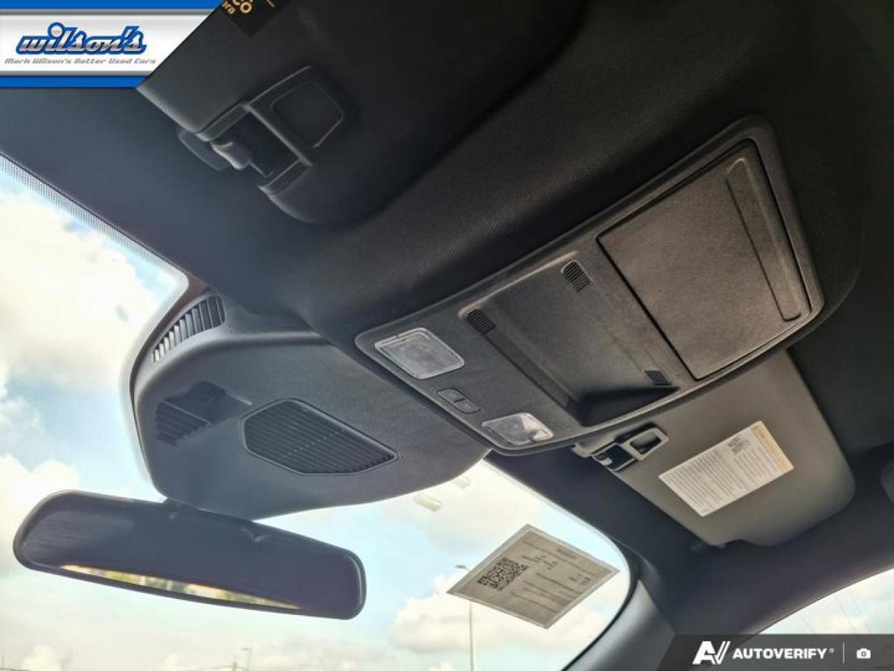 2024 Ford Escape ST-Line Hybrid AWD | Heated Seats + Steering | Remote Start | Split Leather | and More ! Photo