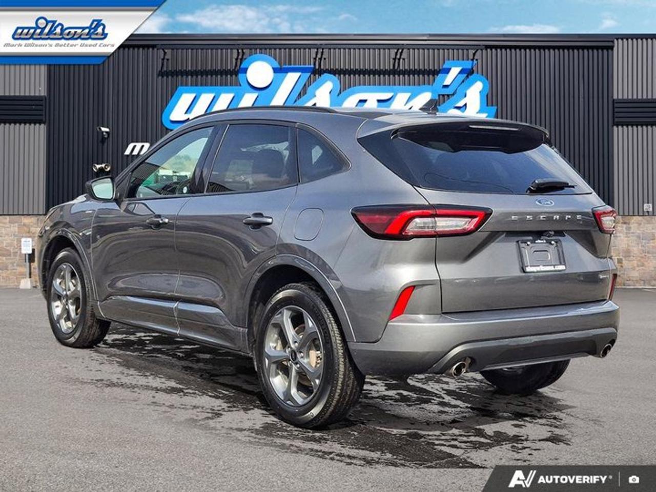 2024 Ford Escape ST-Line Hybrid AWD | Heated Seats + Steering | Remote Start | Split Leather | and More ! Photo