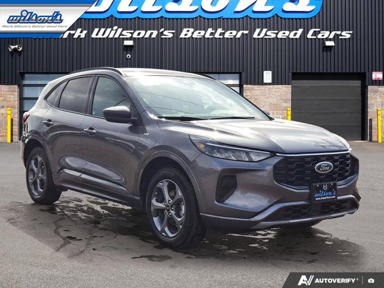 2024 Ford Escape ST-Line Hybrid AWD | Heated Seats + Steering | Remote Start | Split Leather | and More ! Photo