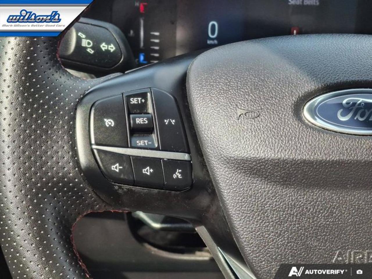 2024 Ford Escape ST-Line Hybrid AWD | Heated Seats + Steering | Remote Start | Split Leather | and More ! Photo