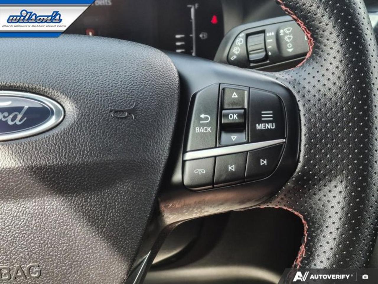 2024 Ford Escape ST-Line Hybrid AWD | Heated Seats + Steering | Remote Start | Split Leather | and More ! Photo