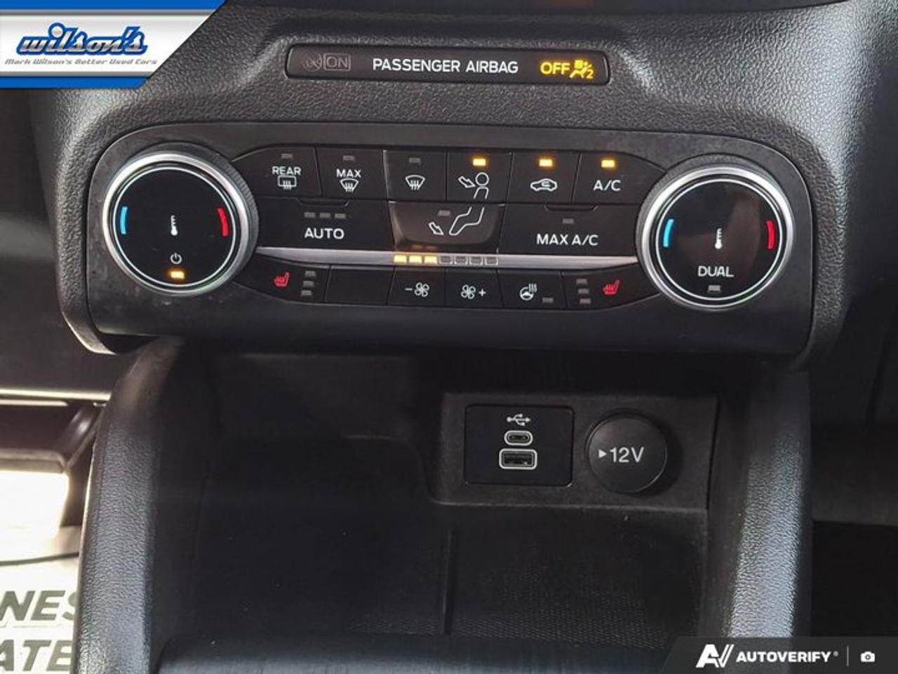 2024 Ford Escape ST-Line Hybrid AWD | Heated Seats + Steering | Remote Start | Split Leather | and More ! Photo