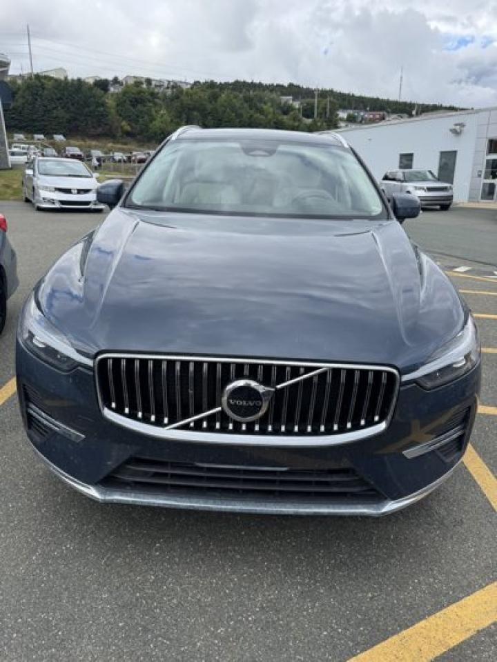 Used 2022 Volvo XC60 Recharge Inscription Expression PHEV | Extended Range | Leather | Pano Roof | Heated Seats + Steering & More! for sale in Guelph, ON