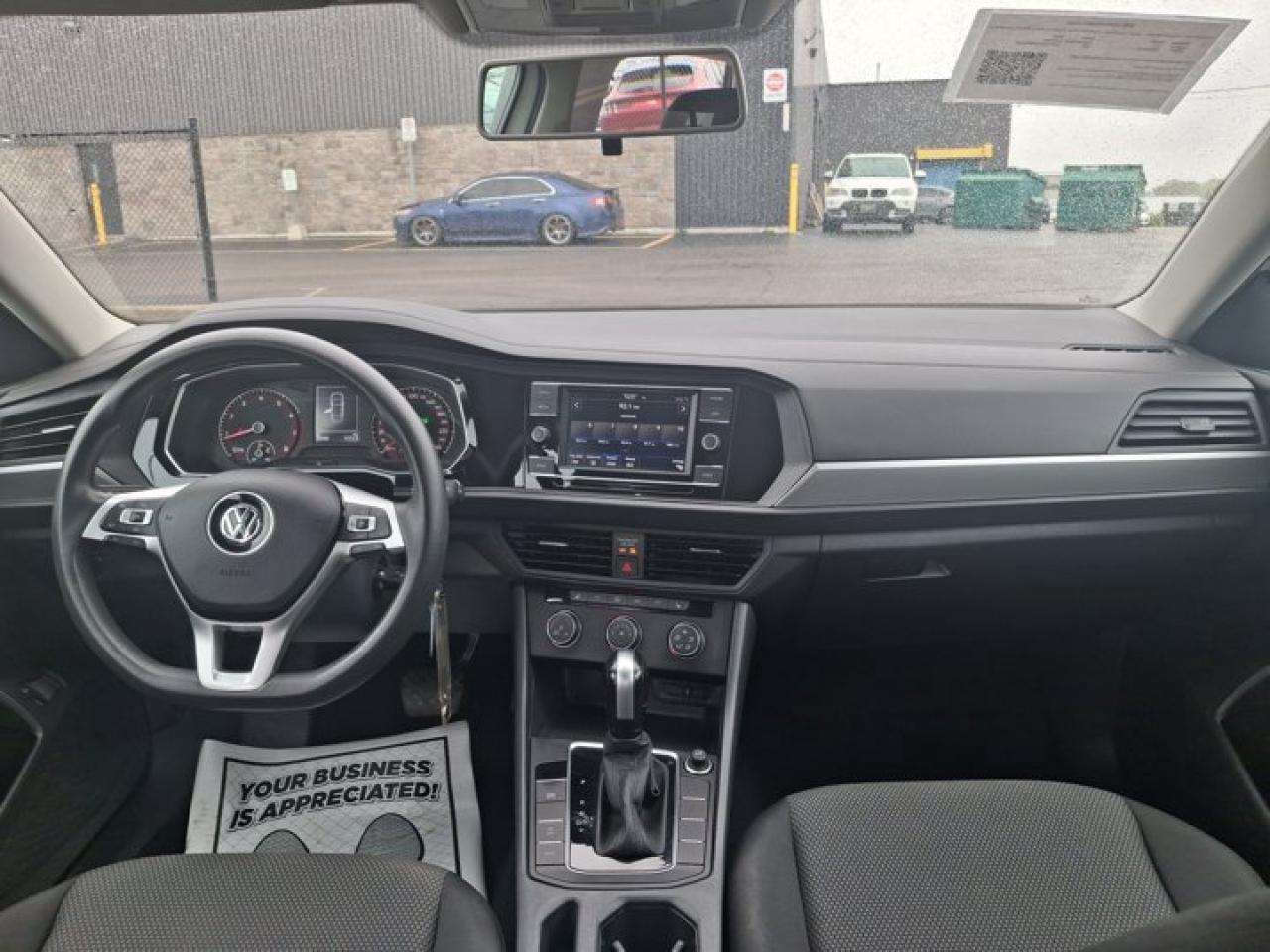 2021 Volkswagen Jetta Comfortline | Heated Seats | CarPlay + Android | Rear Camera | Alloy Wheels and More ! Photo