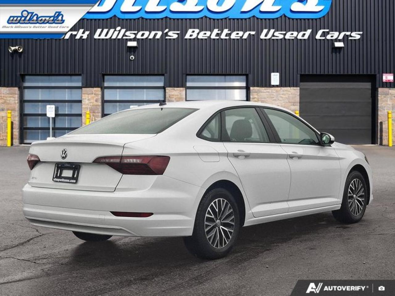 2021 Volkswagen Jetta Comfortline | Heated Seats | CarPlay + Android | Rear Camera | Alloy Wheels and More ! Photo