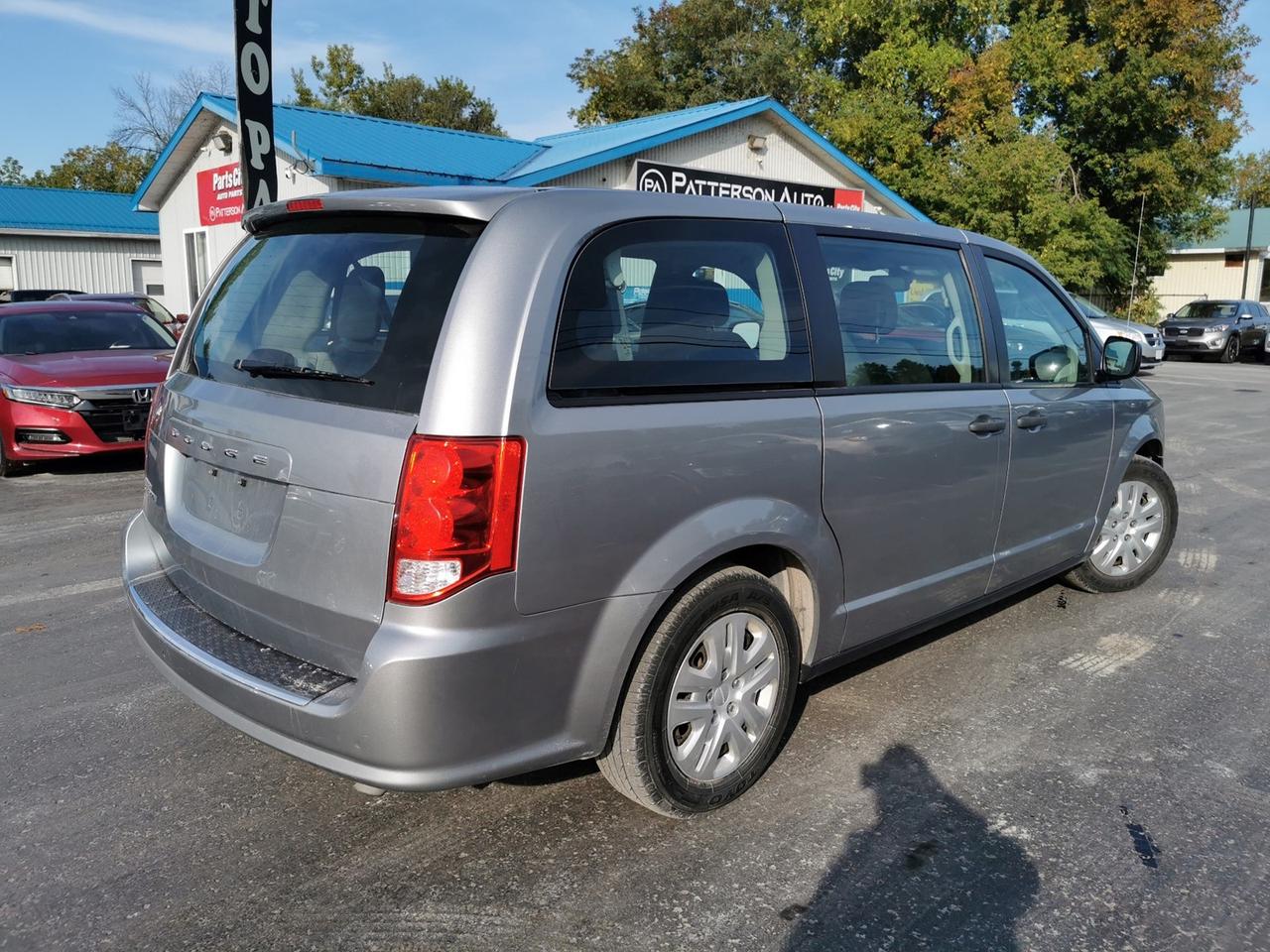 2020 Dodge Grand Caravan SE Photo4