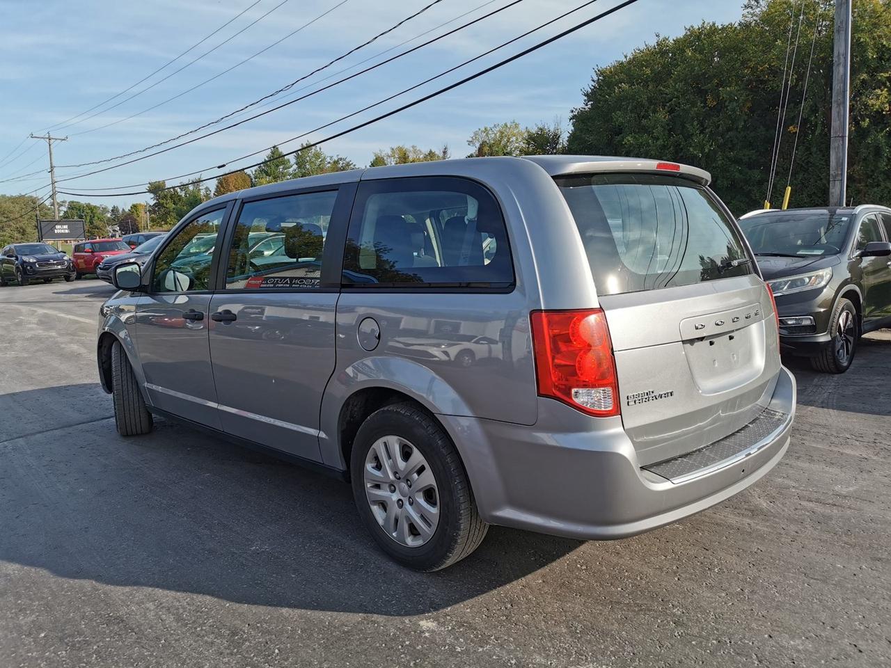 2020 Dodge Grand Caravan SE Photo