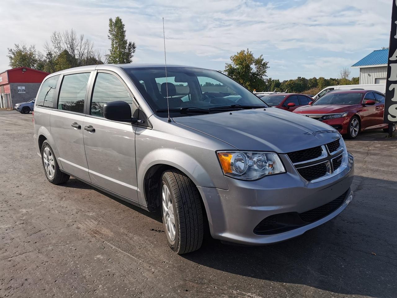 2020 Dodge Grand Caravan SE Photo