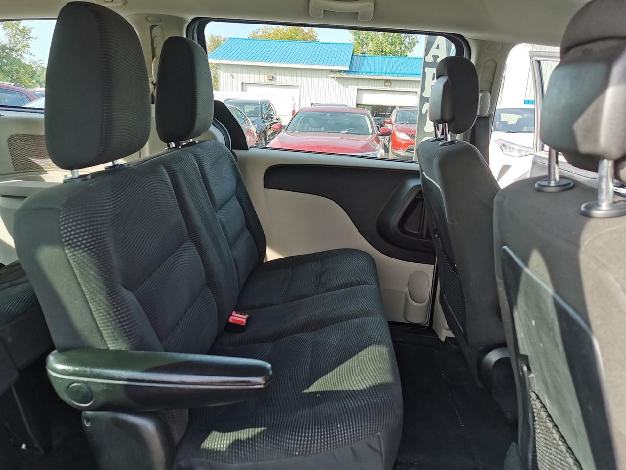 2020 Dodge Grand Caravan SE Photo