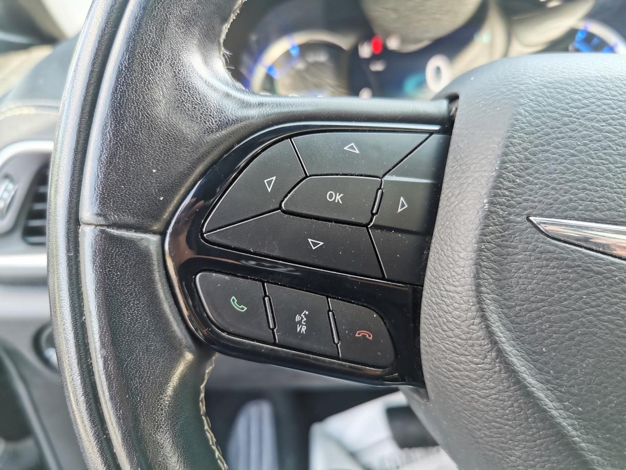 2022 Chrysler Pacifica Hybrid Limited Photo