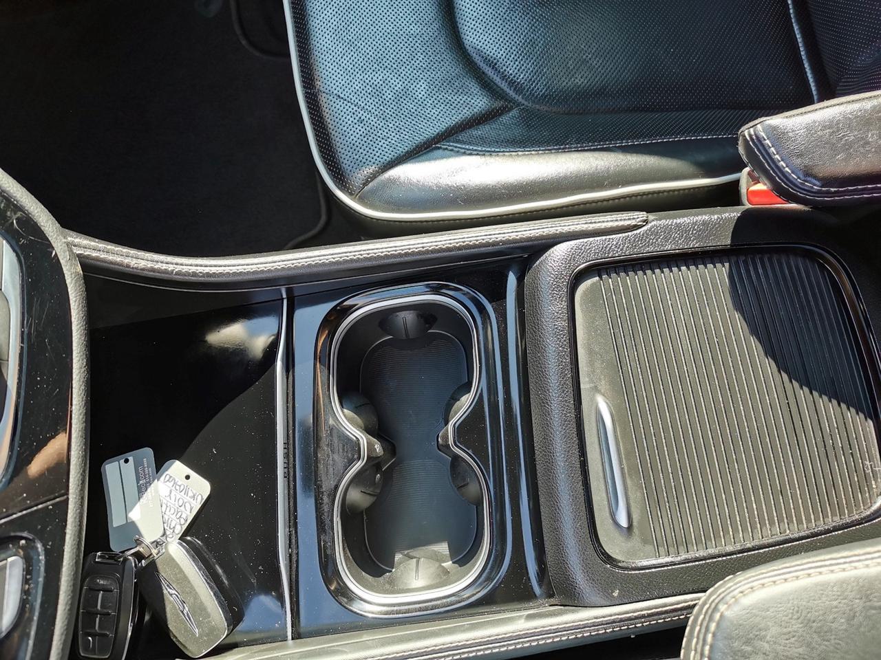 2022 Chrysler Pacifica Hybrid Limited Photo