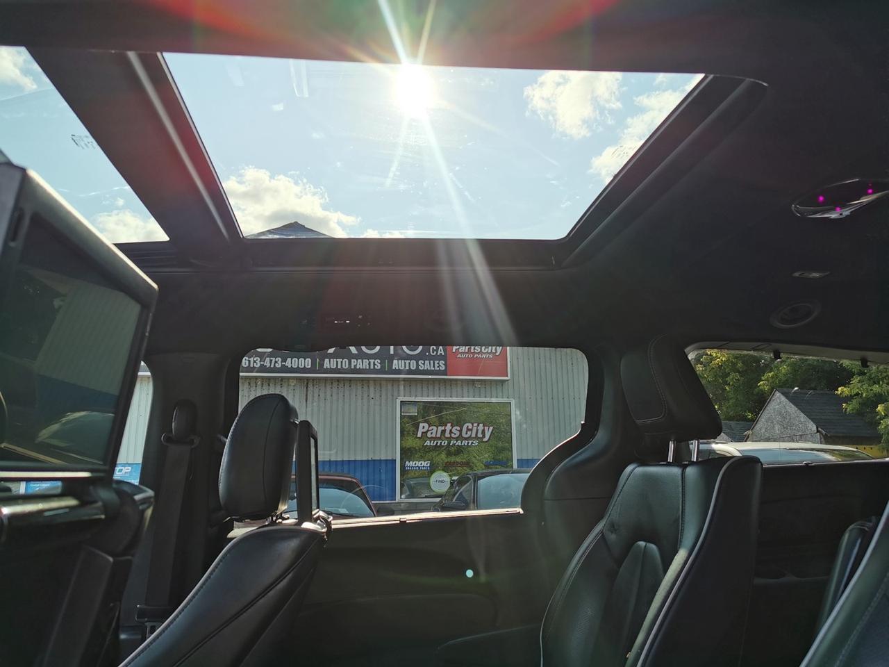 2022 Chrysler Pacifica Hybrid Limited Photo