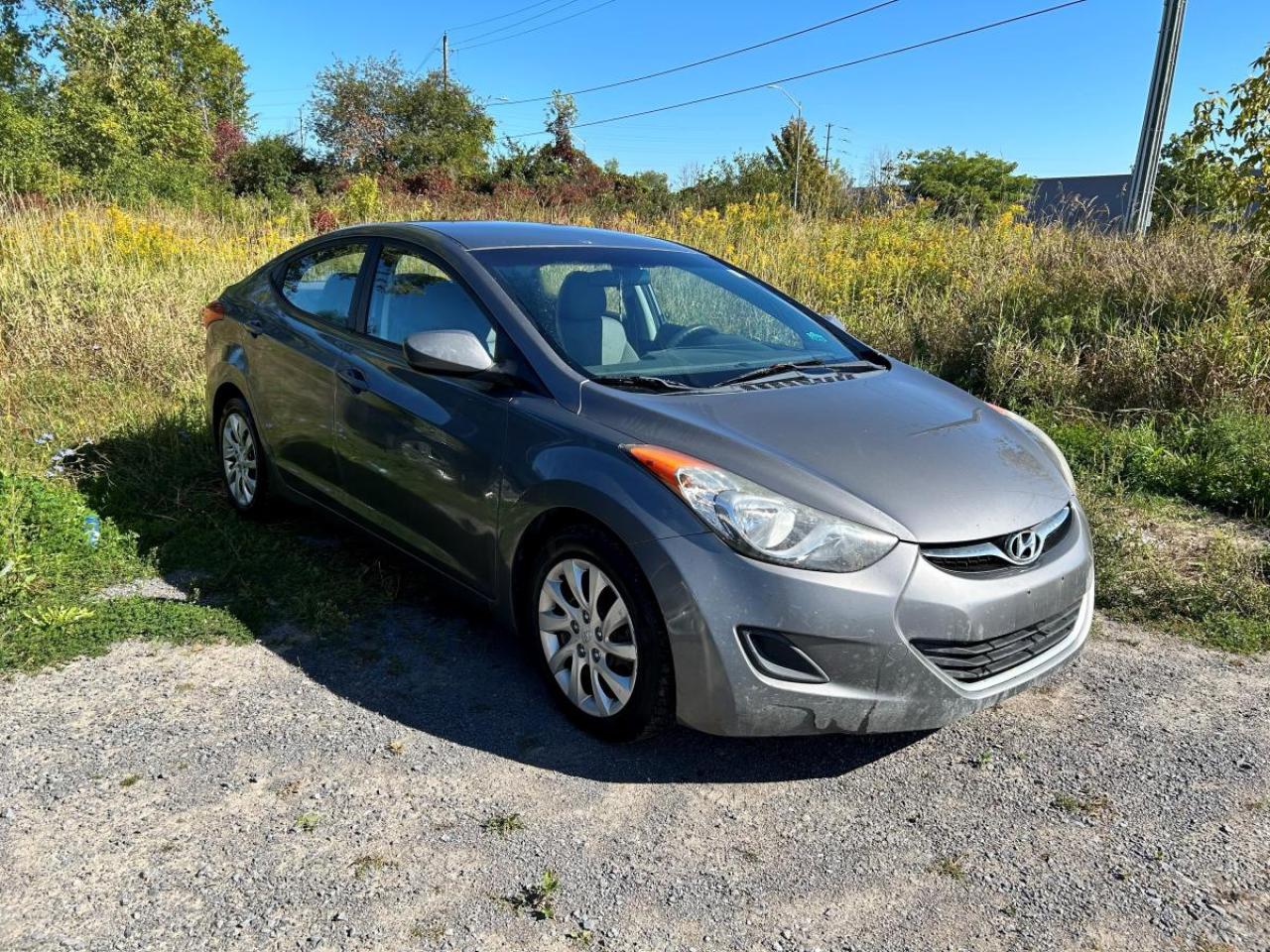 2011 Hyundai Elantra GL Photo2