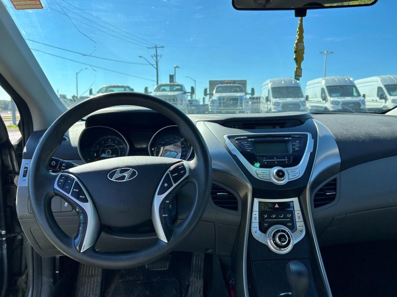 2011 Hyundai Elantra GL Photo